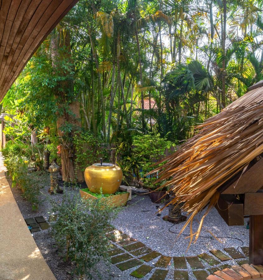 Coconut Paradise Villas Rawai エクステリア 写真